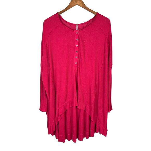 Free People Benedict Henley Strawberry Red Waffle Knit Oversized Hi Low Tunic - Picture 6 of 16
